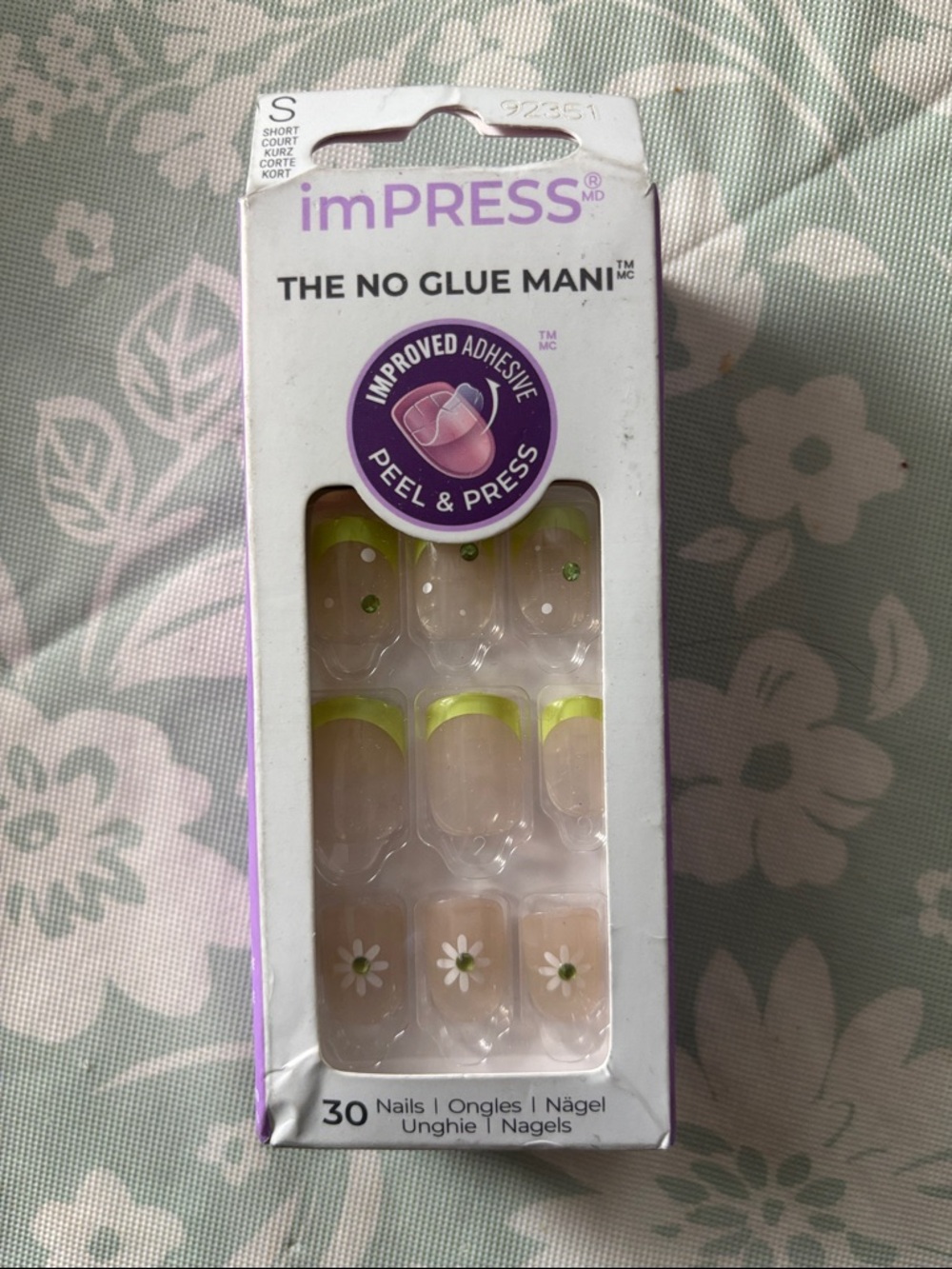 imPRESS Lime Green French Tip Press-On Nails with White Daisy Accents